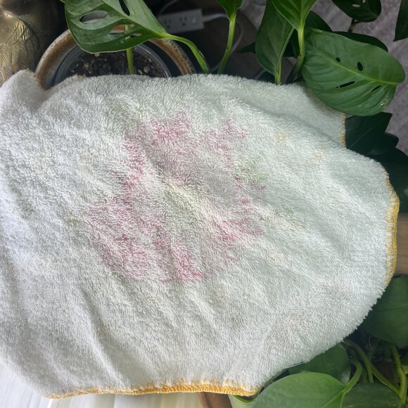 Vintage Floral Peony Washcloth - Yellow Trim - Picture 3 of 6